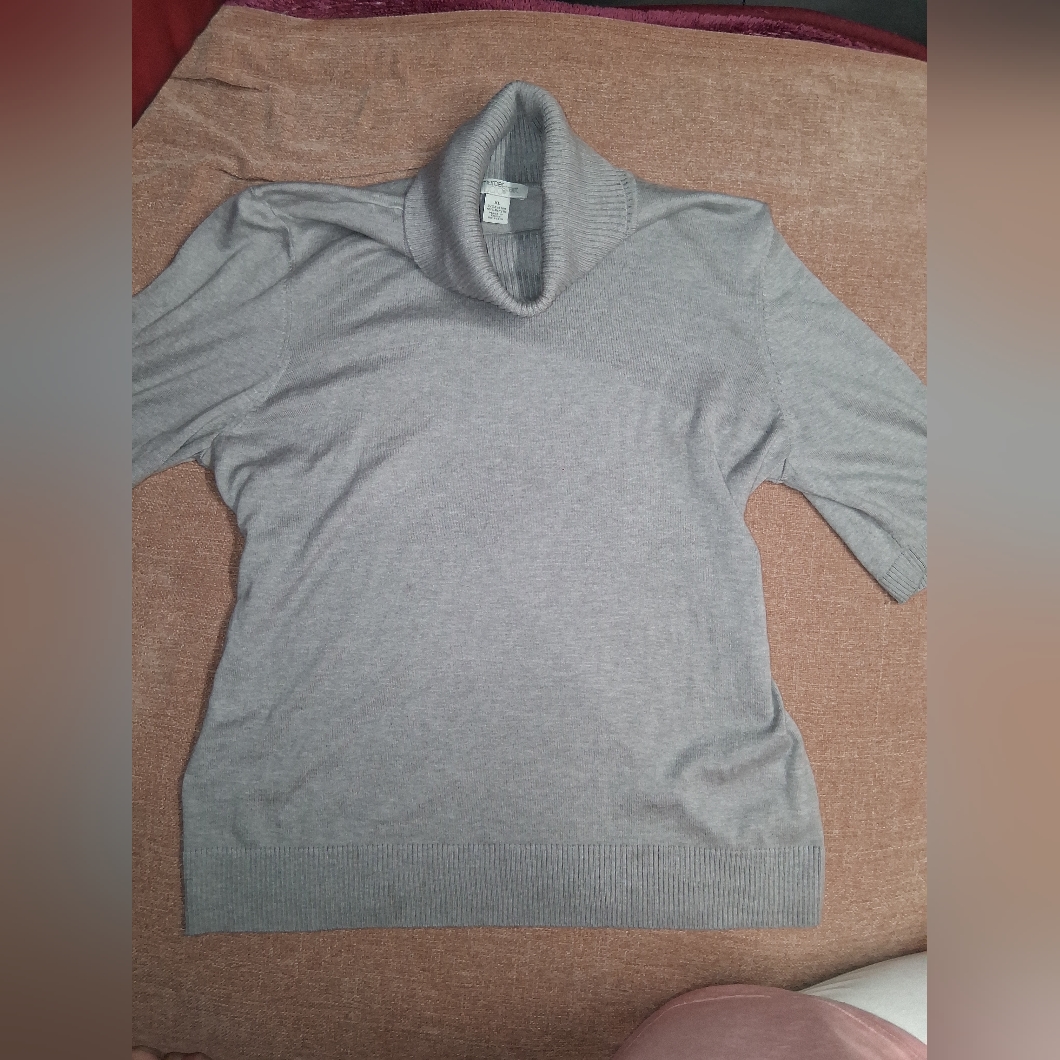 Mercer Street Studio Gray Cowl Neck Sweater